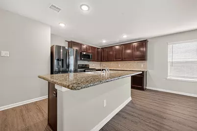 21 Rodeo Bend Drive, Manvel, TX 77578 - Photo 11