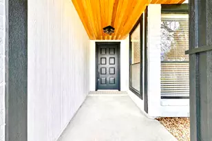 17307 Eden Ct, Spring, TX 77379 - Photo 5