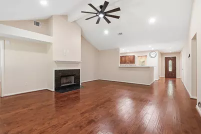 8227 Squires Place Drive, Houston, TX 77083 - Photo 15