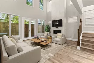 1002 Shepherd Oaks Dr, Houston, TX 77018 - Photo 5