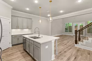 1002 Shepherd Oaks Dr, Houston, TX 77018 - Photo 15