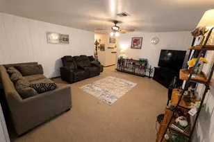 2616 Texas Ave, Dickinson, TX 77539 - Photo 3