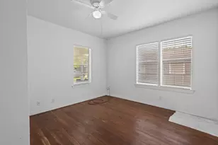 815 N 14th St, Nederland, TX 77627 - Photo 15