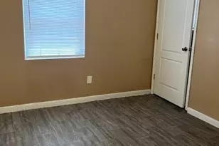 1614 Ryon St, Houston, TX 77009 - Photo 9
