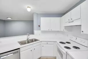 10403 Shadow Oaks Dr, Houston, TX 77043 - Photo 5