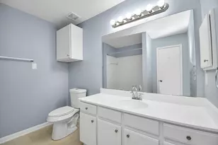 10403 Shadow Oaks Dr, Houston, TX 77043 - Photo 23