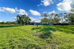 10922 Fm 1764 Rd, Galveston, TX 77510 - Photo 13