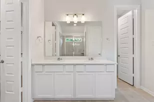 106 Violet Carson Ct, Willis, TX 77318 - Photo 17