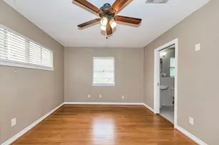 5321 Pagewood Ln, Houston, TX 77056 - Photo 17