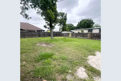 2707 Almendares Avenue, Pasadena, TX 77506 - Photo 17