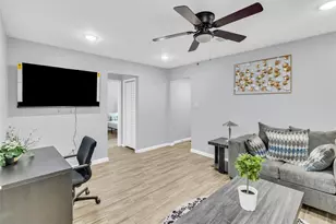 5815 Schevers St, Houston, TX 77033 - Photo 39