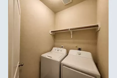 7447 Wheatley Gardens Drive, Houston, TX 77016 - Photo 9