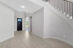 8919 Colonnade Wy, Manvel, TX 77578 - Photo 17