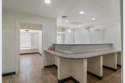 825 Fairmont Parkway, Pasadena, TX 77504 - Photo 11