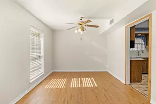 2108 Greentree Dr, Huntsville, TX 77340 - Photo 9