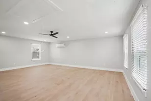 1410 Elliott St, Houston, TX 77023 - Photo 7