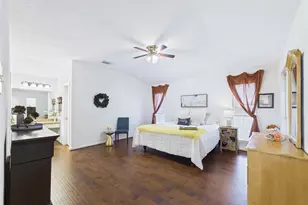 2815 Village Dale Ave, Houston, TX 77059 - Photo 3