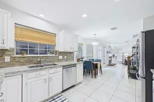 2815 Village Dale Ave, Houston, TX 77059 - Photo 9