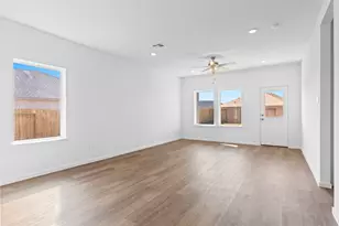 3934 El Vaquero Ct, League City, TX 77573 - Photo 11