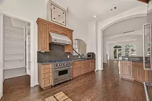 2907 Argonne St, Houston, TX 77098 - Photo 13