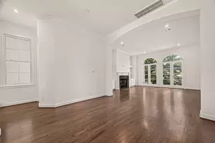 2907 Argonne St, Houston, TX 77098 - Photo 9
