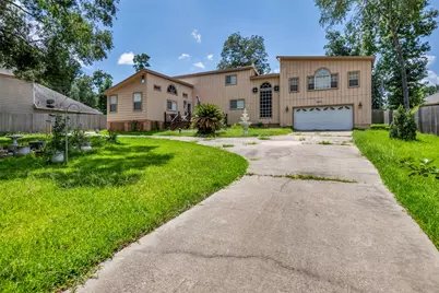 15301 Arrowhead Loop W, Willis, TX 77378 - Photo 1