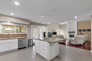 1553 Beaconshire Rd, Houston, TX 77077 - Photo 15