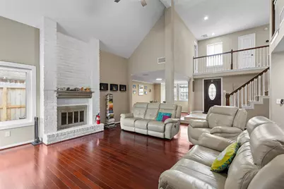 1553 Beaconshire Road, Houston, TX 77077 - Photo 11