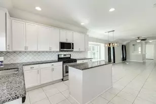 2714 Bernadino Dr, Texas City, TX 77568 - Photo 11