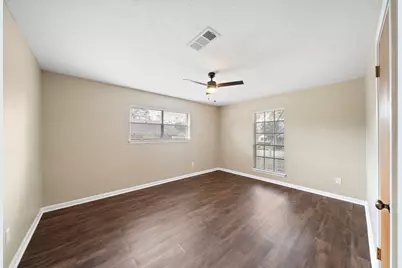 1104 Hillcrest Drive, Conroe, TX 77301 - Photo 11