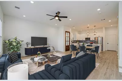 6420 Highland Pine Lane, Houston, TX 77091 - Photo 5