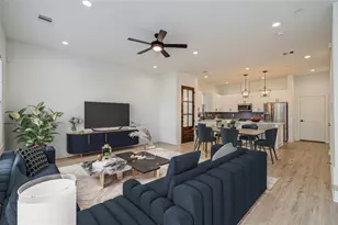 6420 Highland Pine Ln, Houston, TX 77091 - Photo 5