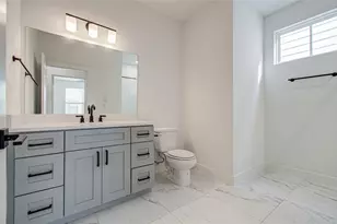 6420 Highland Pine Ln, Houston, TX 77091 - Photo 27