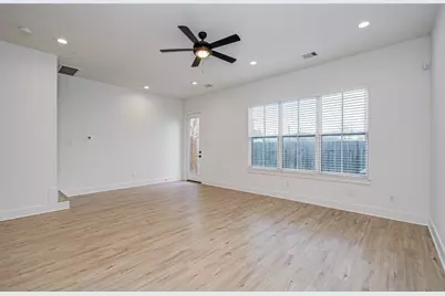 6420 Highland Pine Lane, Houston, TX 77091 - Photo 7