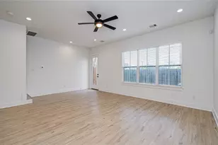 6420 Highland Pine Ln, Houston, TX 77091 - Photo 7