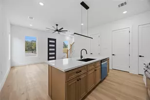 9019 Comal St, Houston, TX 77051 - Photo 11