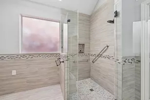 6807 Tournament Dr, Houston, TX 77069 - Photo 25