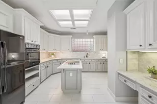 6807 Tournament Dr, Houston, TX 77069 - Photo 15