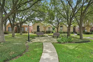 6807 Tournament Dr, Houston, TX 77069 - Photo 9