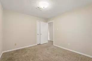 810 Sunnybrook Ln, Baytown, TX 77521 - Photo 21