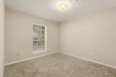 810 Sunnybrook Lane, Baytown, TX 77552 - Photo 23