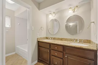 810 Sunnybrook Lane, Baytown, TX 77552 - Photo 15