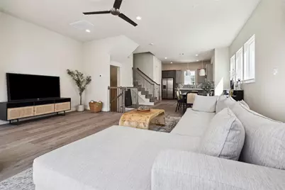 137 Eastwood Street, Houston, TX 77011 - Photo 3