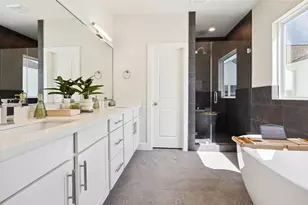 137 Eastwood St, Houston, TX 77011 - Photo 7