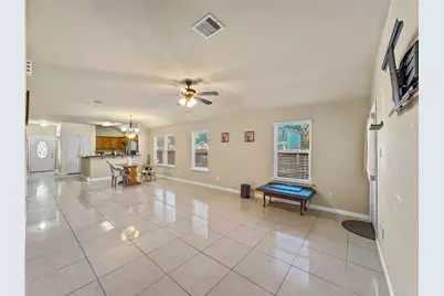 6614 Pine Tree Springs, Houston, TX 77049 - Photo 9