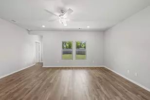 2782 Portugal Laurel Dr, Alvin, TX 77511 - Photo 11