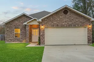 186 N Village Cove Loop, Livingston, TX 77351 - Photo 1
