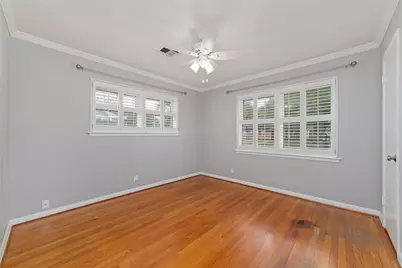 2127 Lazybrook Drive, Houston, TX 77008 - Photo 21