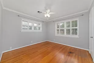 2127 Lazybrook Dr, Houston, TX 77008 - Photo 21