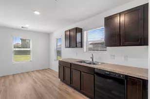 14602 Broadbury Pond Rd, Rosharon, TX 77583 - Photo 11